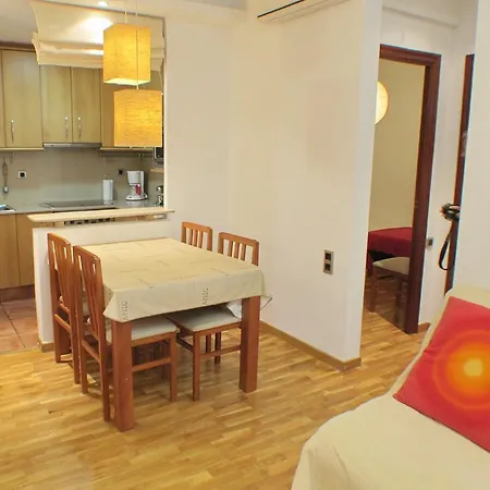 Barcelona4seasons - Miro Apartment *